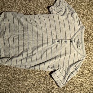 American Eagle grey button up.